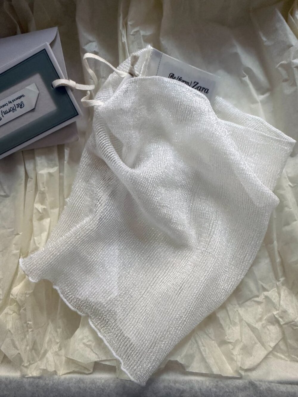 John Galliano Zara Limited Edition Semi Sheer Knit Collar In White. NEW IN HAND - Picture 2 of 6